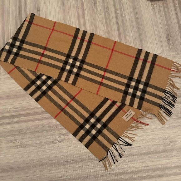 Burberry London Nova Check Plaid Tan 100% Cashmere Scarf 168X30cm Authentic - Picture 2 of 5